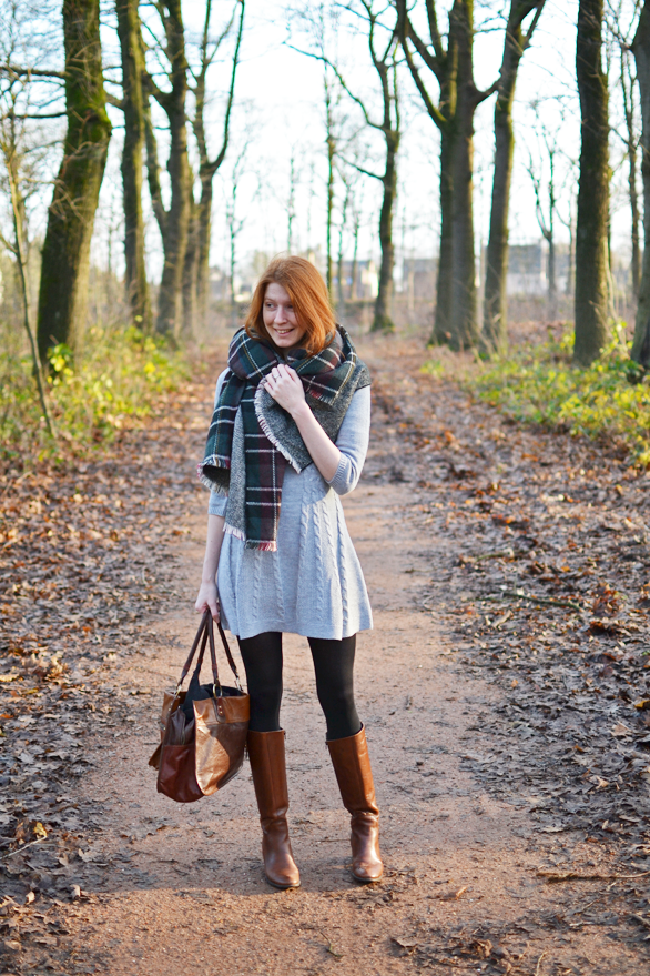 Winter favorites: Zara blanket scarf & Primark knitted dress