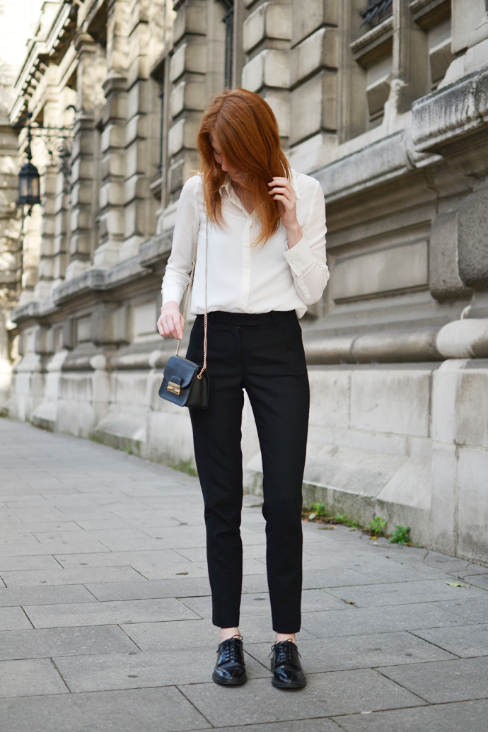 Basic Outfit Silk Blouse