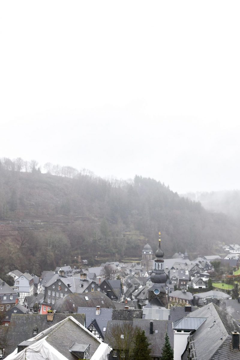 weihnachtsmarkt monschau