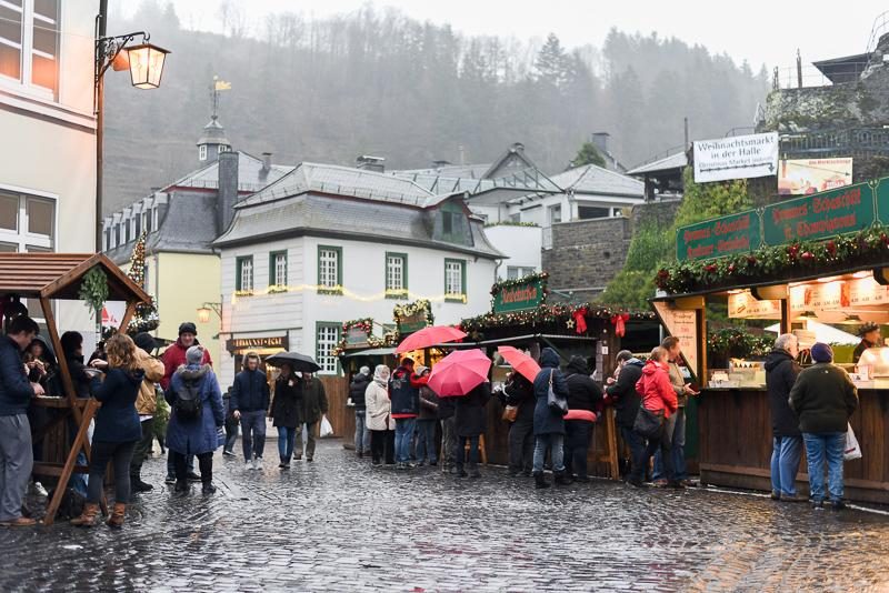 weihnachtsmarkt monschau