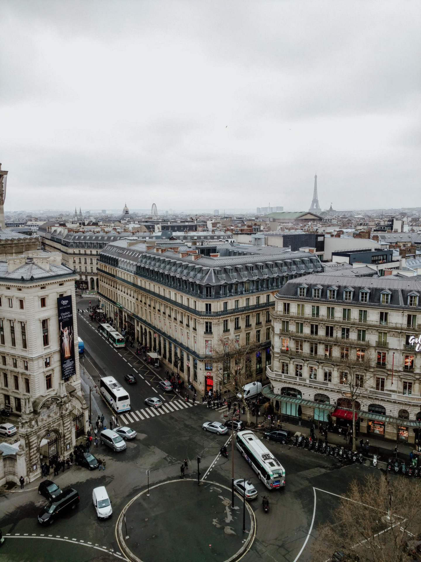 Rooftop view with eiffel tower from Galleries Lafayette