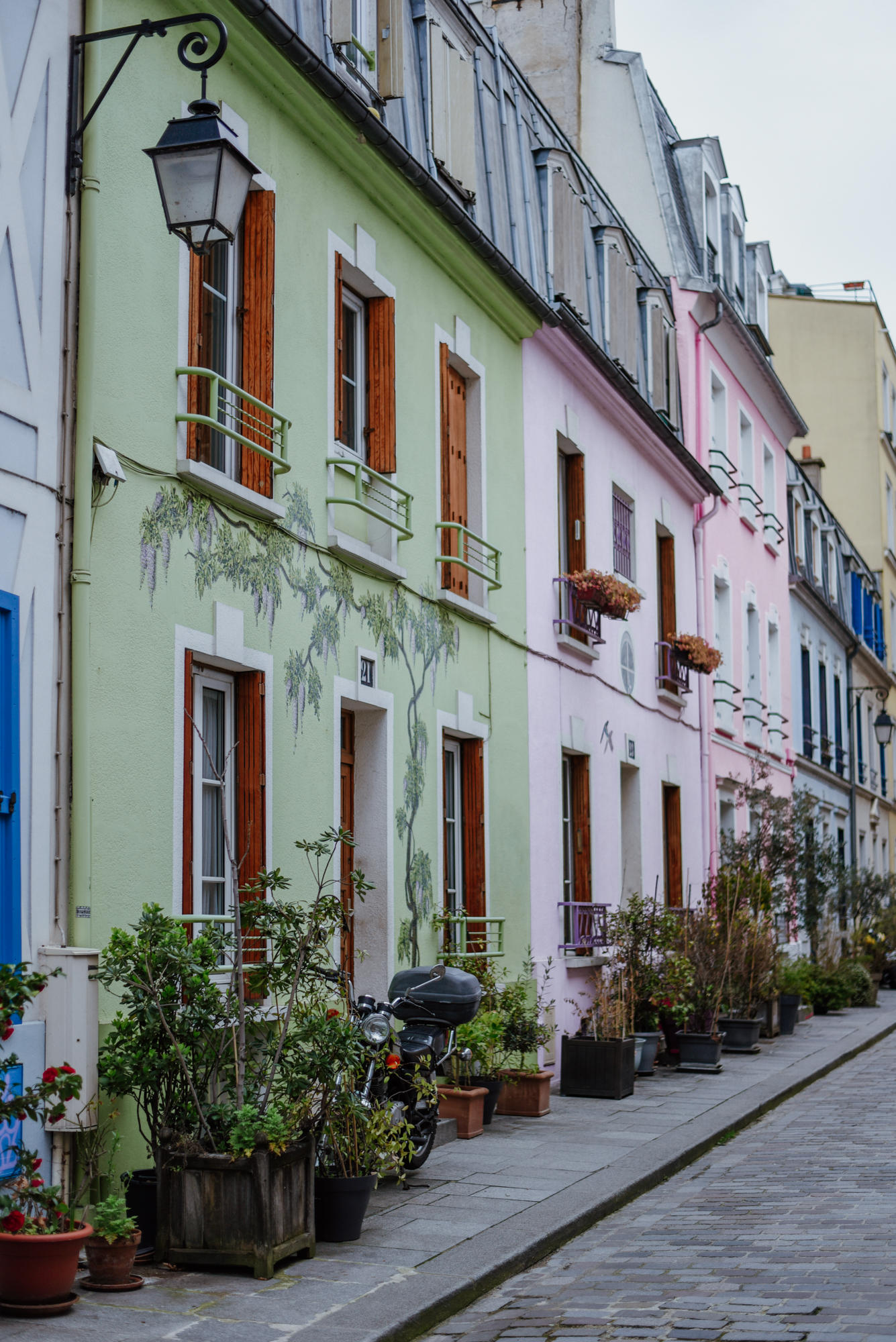 colorful street rue crémieux in paris