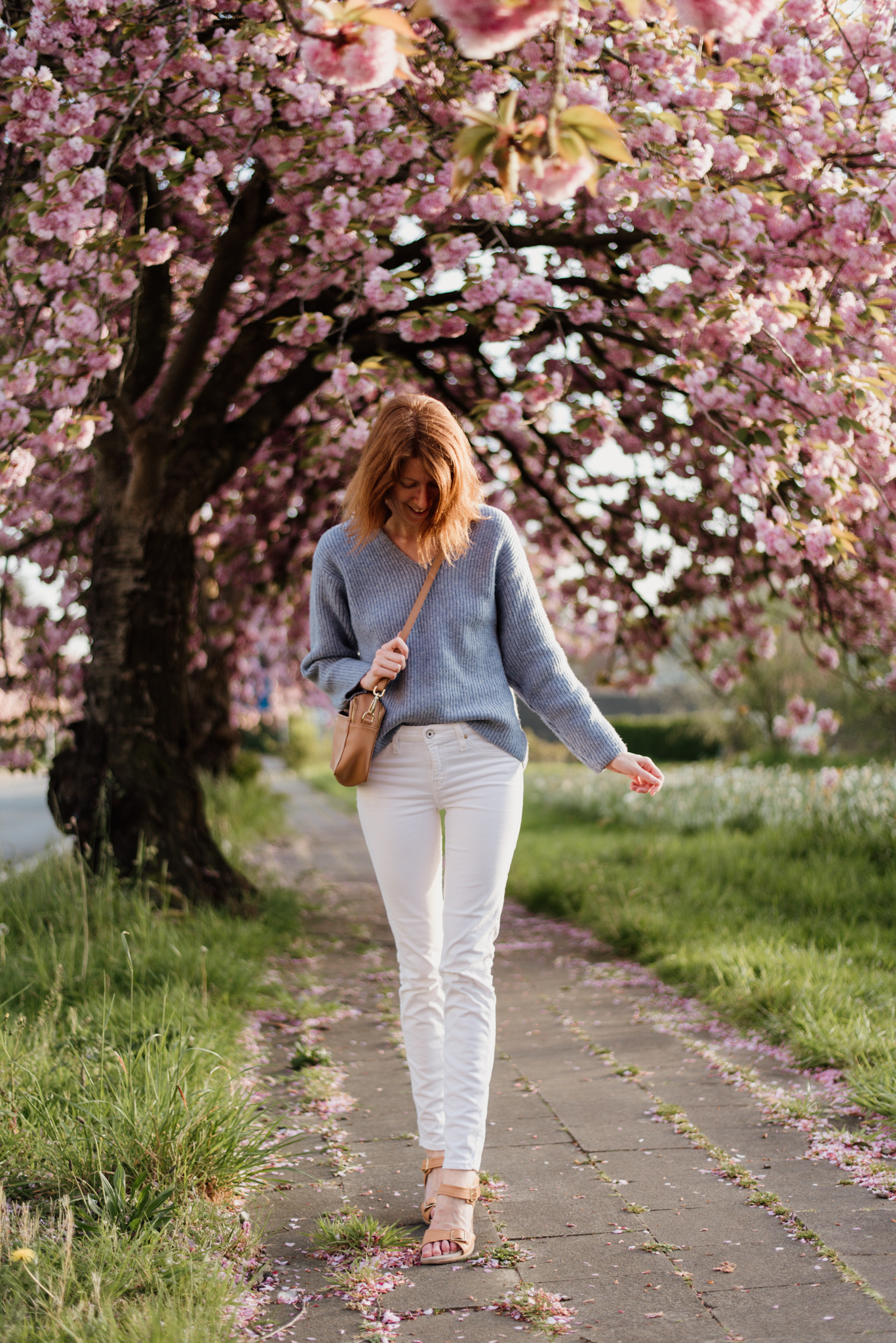 Casual White Jeans Outfit • The Ginger Diaries