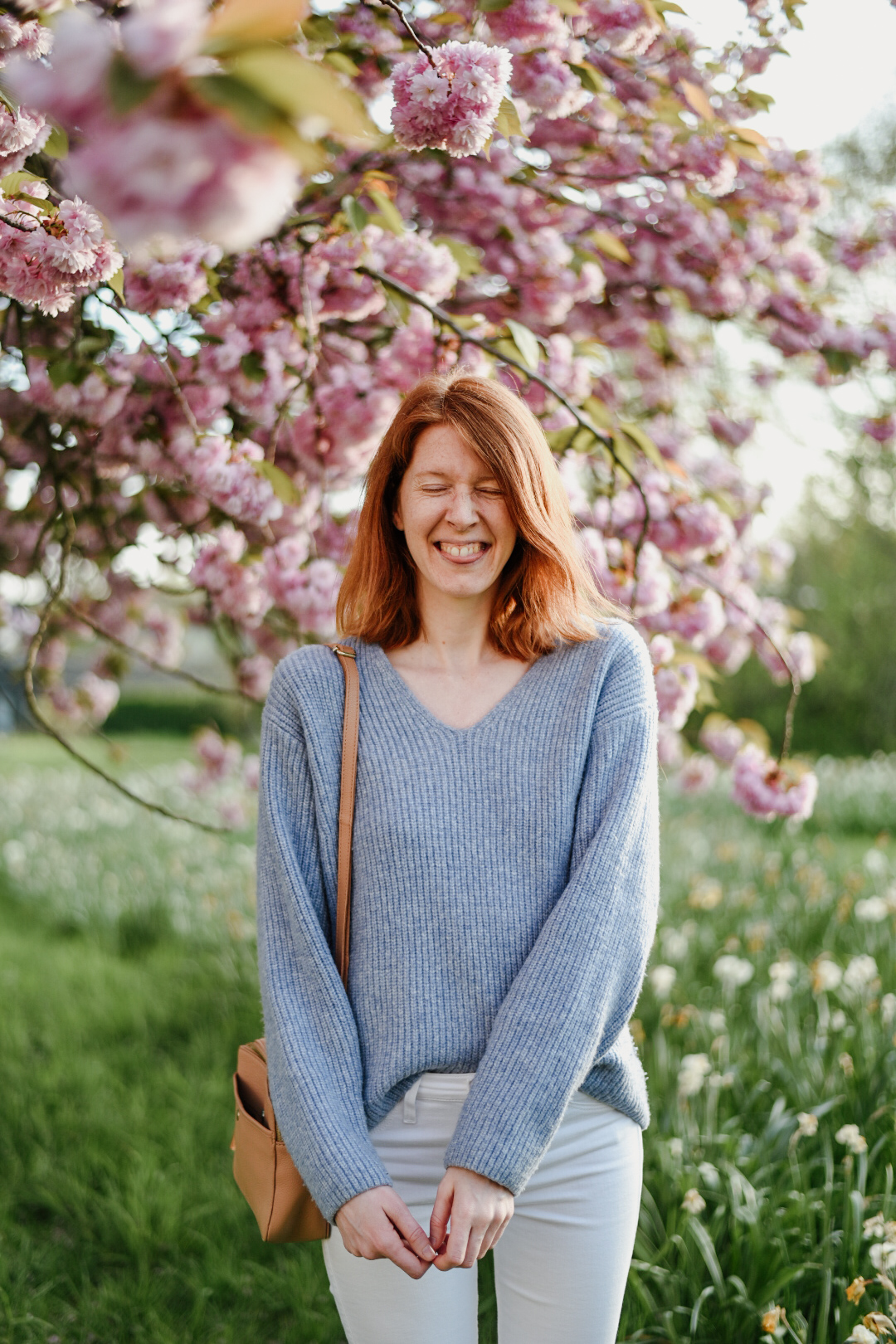 https://thegingerdiaries.be/wp-content/uploads/2020/09/casual-white-jeans-outfit-8.jpg